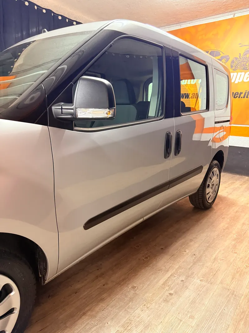 Fiat DOBLO CON SOLI 68.698 KM 30