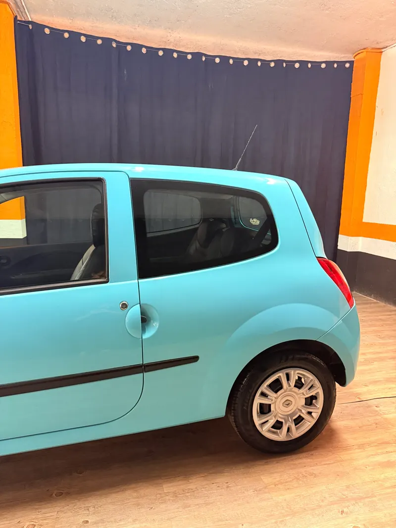 Renault TWINGO CON SOLI 71.854 KM 10