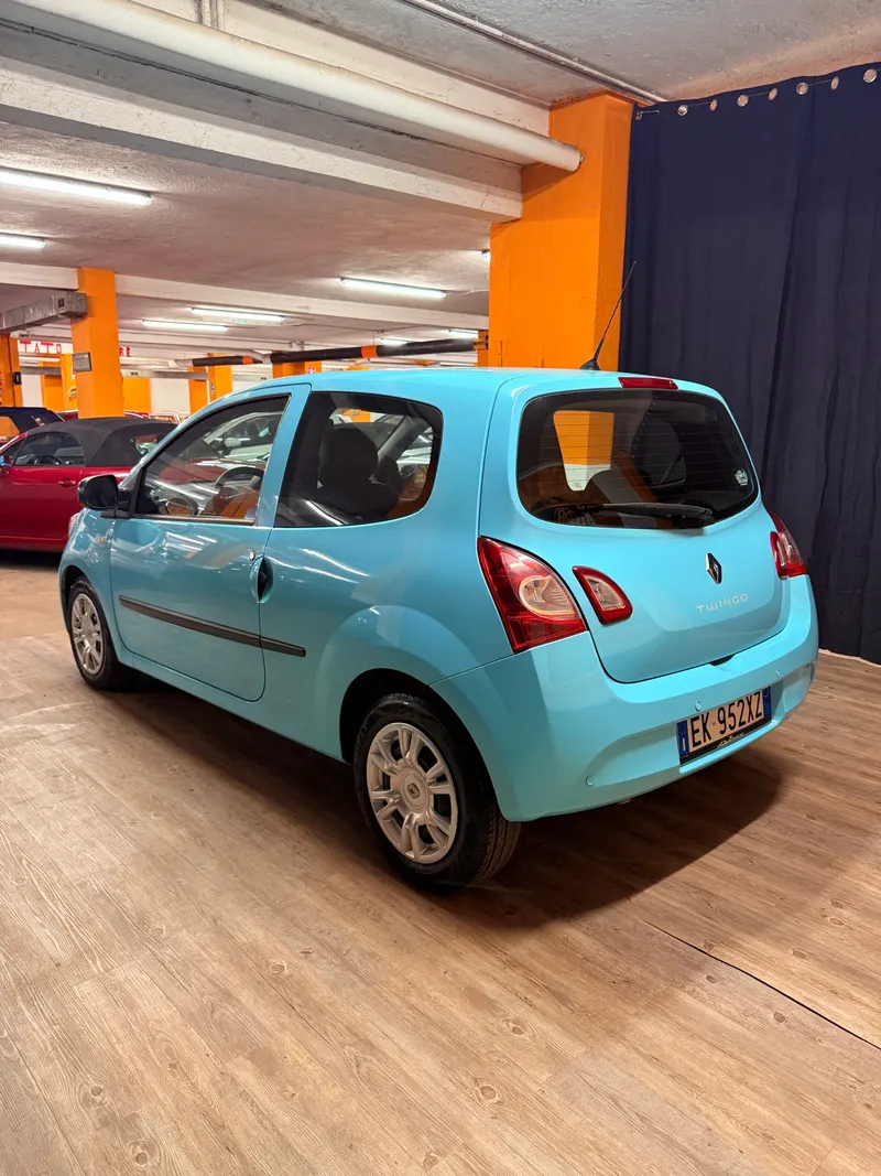 Renault TWINGO CON SOLI 71.854 KM 8