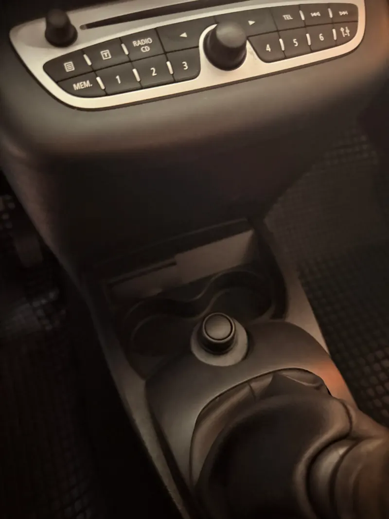 Renault TWINGO CON SOLI 71.854 KM 43