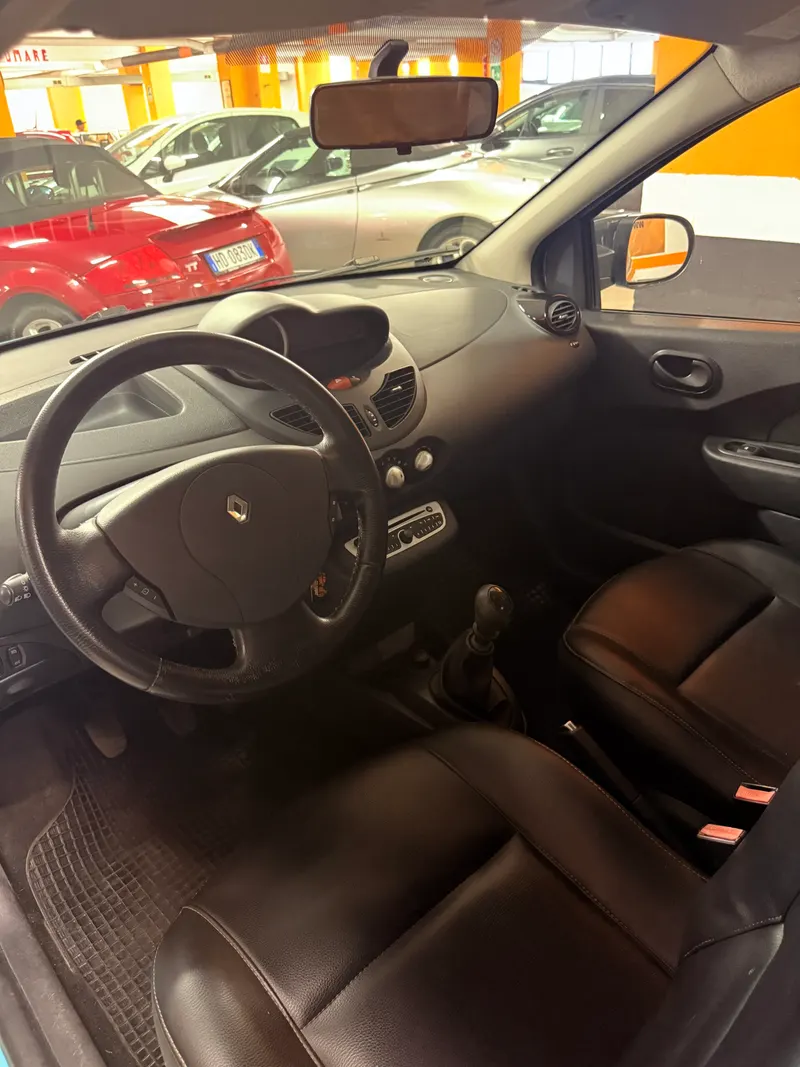 Renault TWINGO CON SOLI 71.854 KM 23