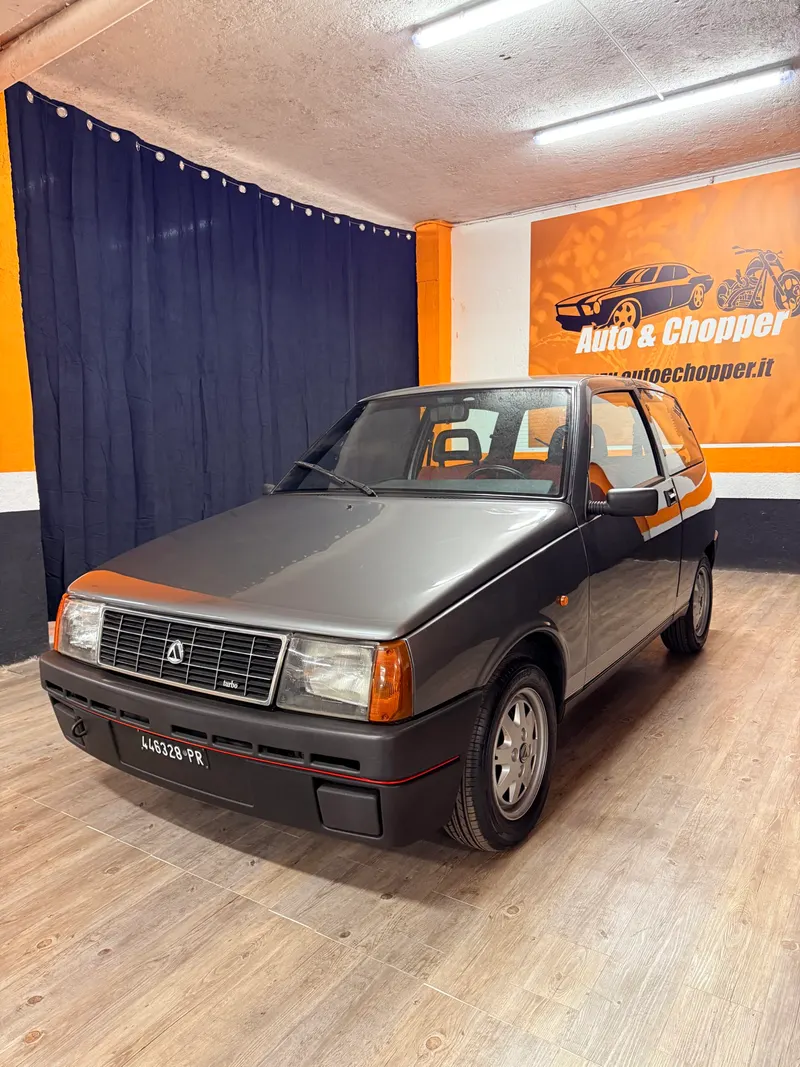 Y10 TURBO IN  CONDIZIONI PARI AL NUOVO, CON SOLI 63.000 KM. 10