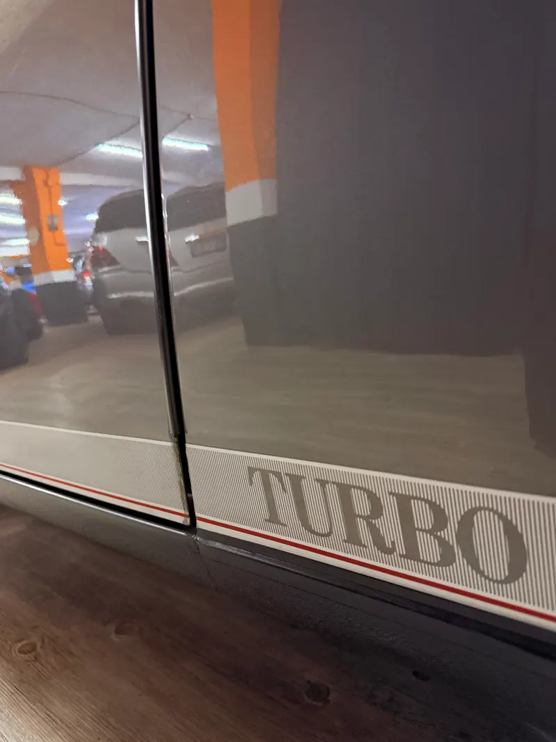 Y10 TURBO IN  CONDIZIONI PARI AL NUOVO, CON SOLI 63.000 KM. 24