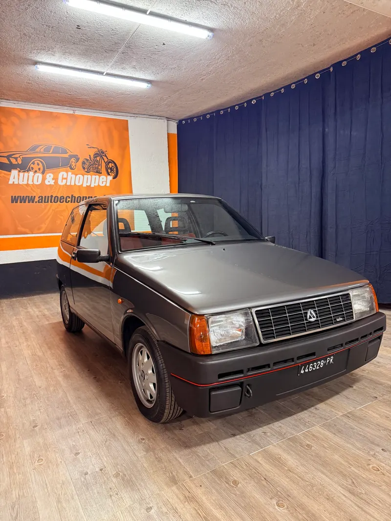 Y10 TURBO IN  CONDIZIONI PARI AL NUOVO, CON SOLI 63.000 KM. 2