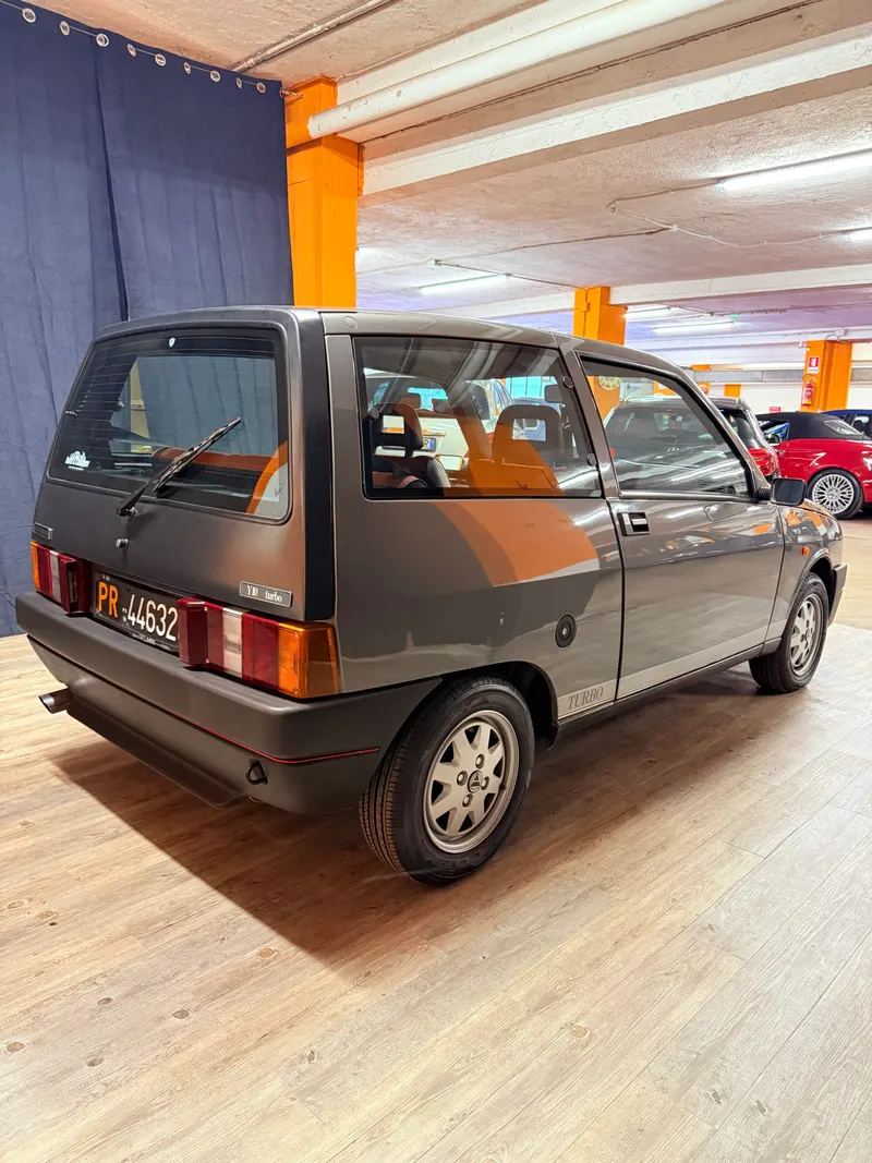 Y10 TURBO IN  CONDIZIONI PARI AL NUOVO, CON SOLI 63.000 KM. 21