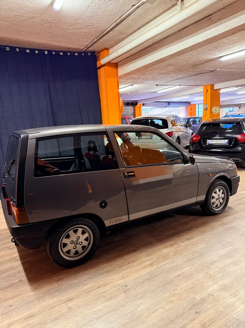 Y10 TURBO IN  CONDIZIONI PARI AL NUOVO, CON SOLI 63.000 KM. 22