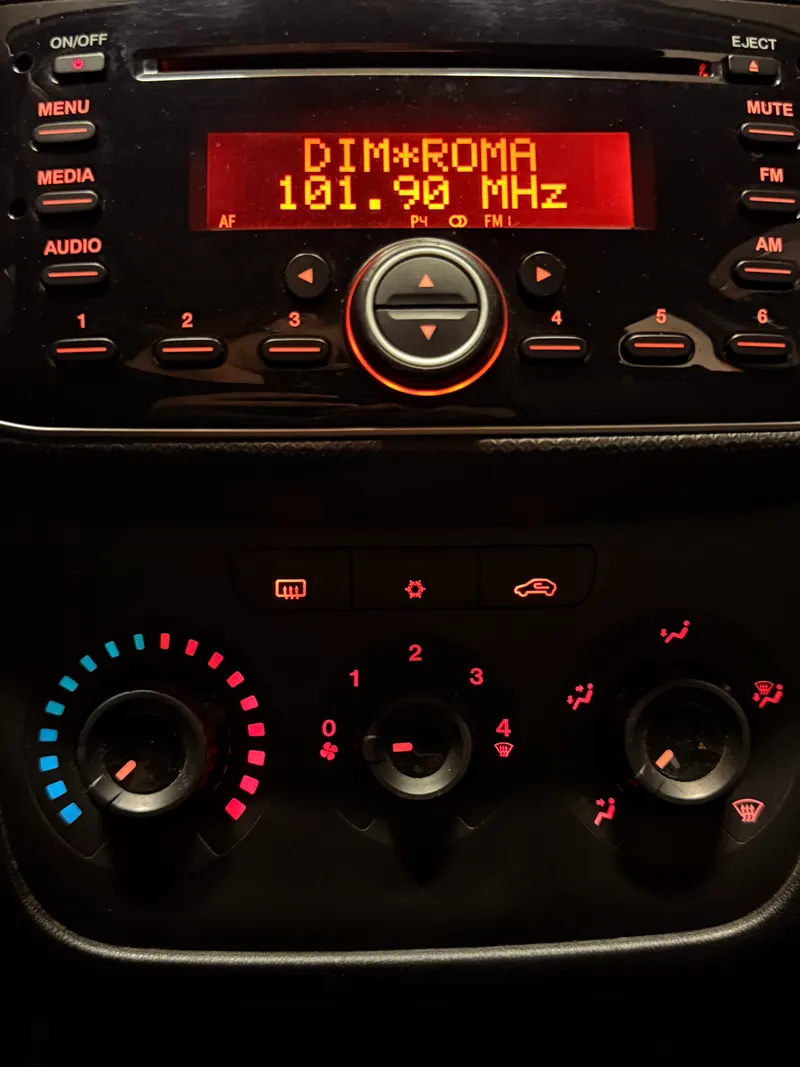Fiat PUNTO CON SOLI 65.861 KM EURO 6, UNICO PROPRIETARIO 106