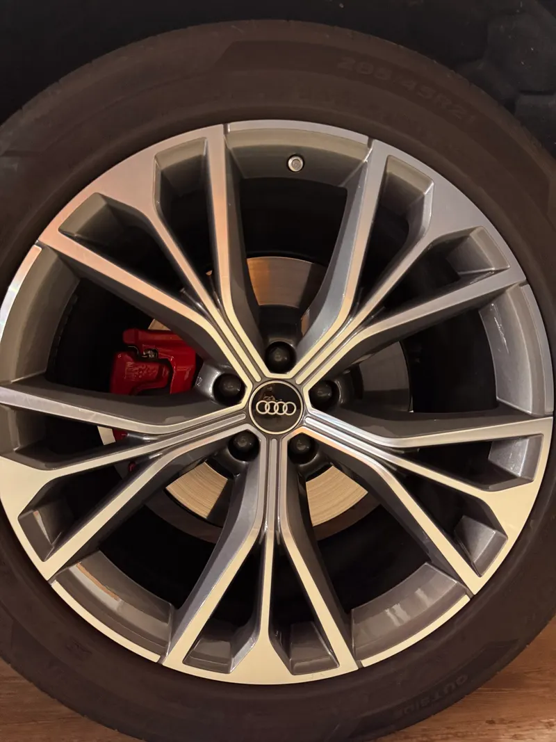 Audi Q8 S-LINE MILD-HYBRID CON SOLI 17.621 KM 110