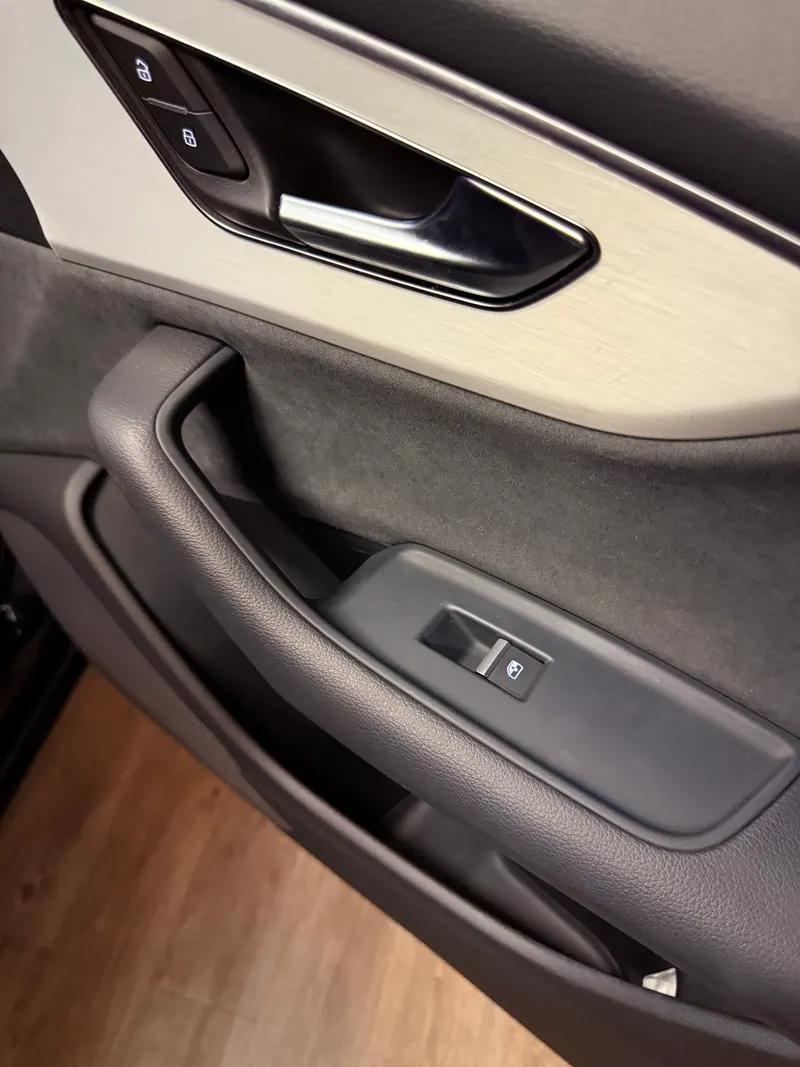 Audi Q8 S-LINE MILD-HYBRID CON SOLI 17.621 KM 33