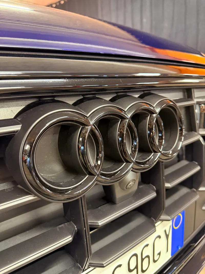 Audi Q8 S-LINE MILD-HYBRID CON SOLI 17.621 KM 8