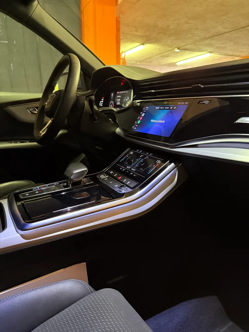 Audi Q8 S-LINE MILD-HYBRID CON SOLI 17.621 KM 25