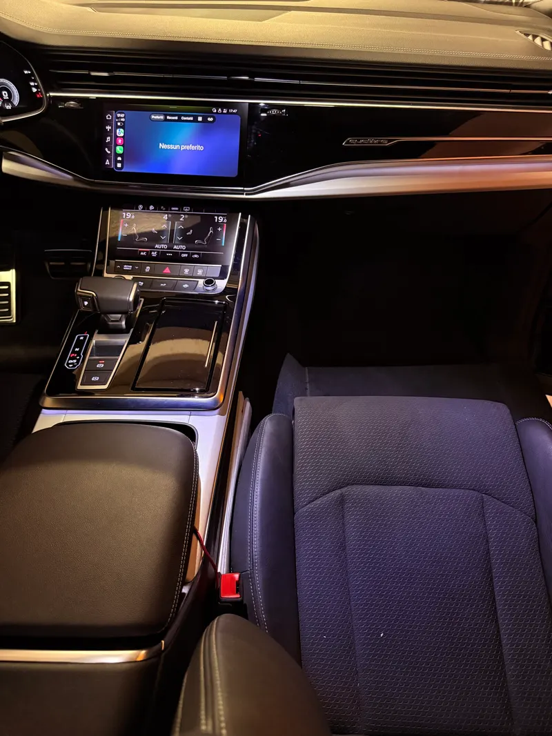 Audi Q8 S-LINE MILD-HYBRID CON SOLI 17.621 KM 45