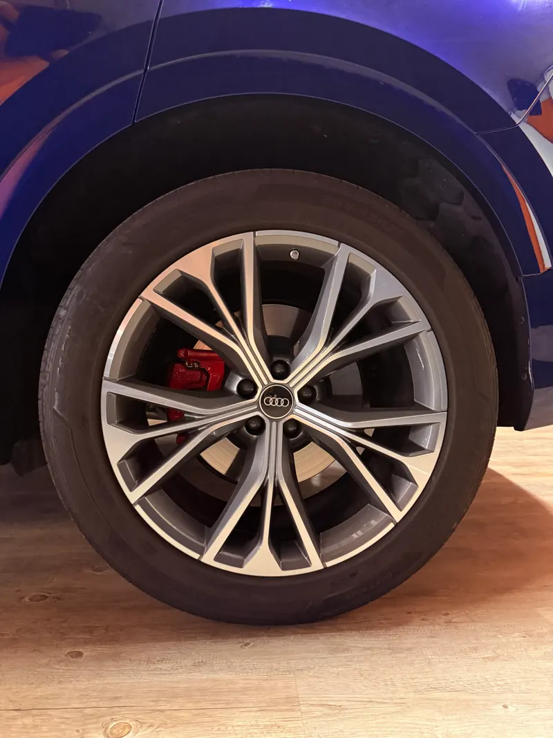 Audi Q8 S-LINE MILD-HYBRID CON SOLI 17.621 KM 111