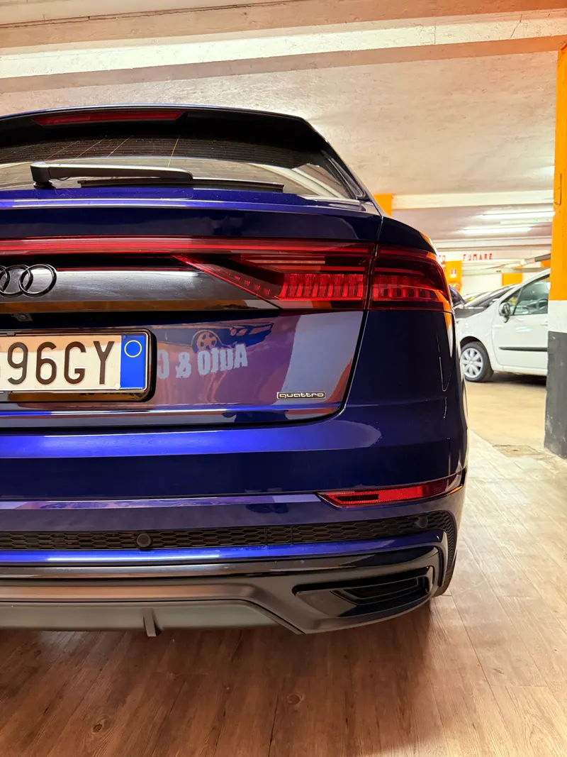 Audi Q8 S-LINE MILD-HYBRID CON SOLI 17.621 KM 93