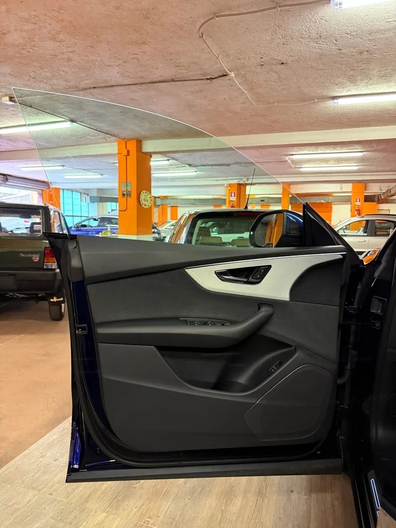 Audi Q8 S-LINE MILD-HYBRID CON SOLI 17.621 KM 118