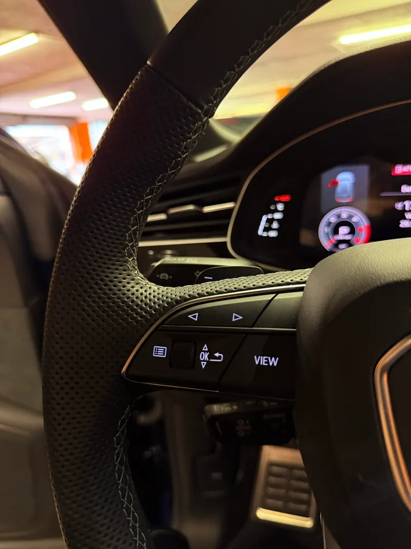 Audi Q8 S-LINE MILD-HYBRID CON SOLI 17.621 KM 136