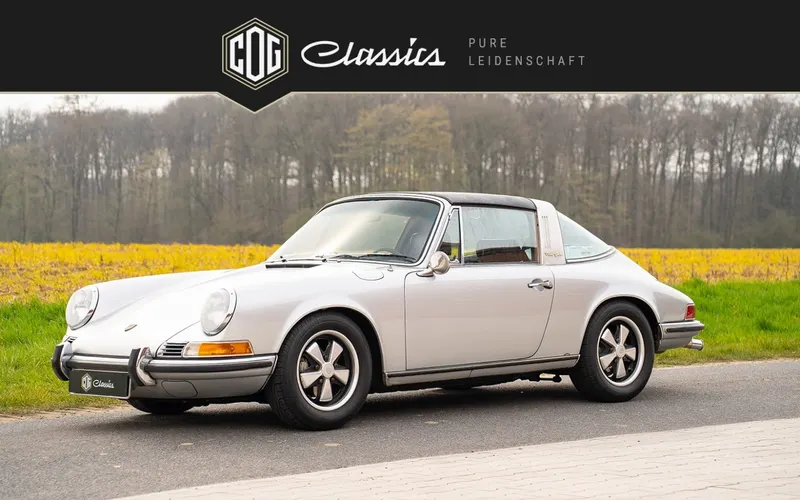 Porsche 911 S 2.2 Targa 2