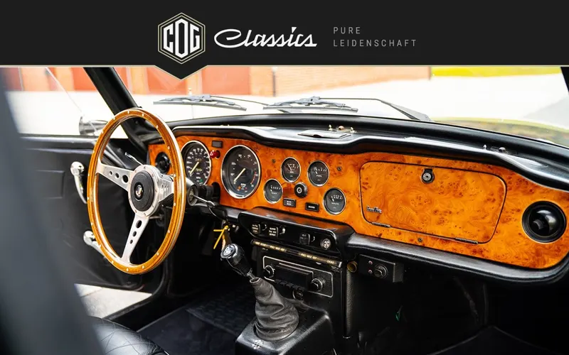 Triumph TR6 23