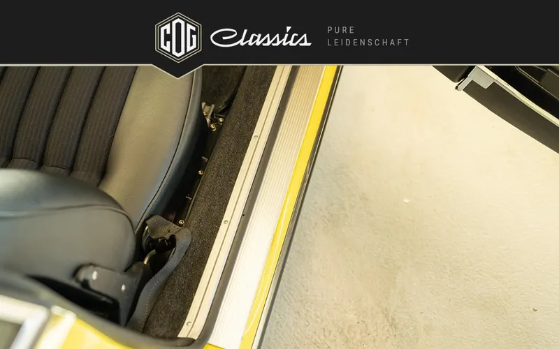 Porsche 911 T 2.4  Ölklappe 77