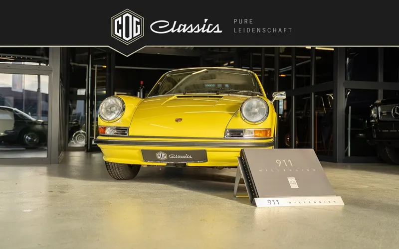 Porsche 911 T 2.4  Ölklappe 20