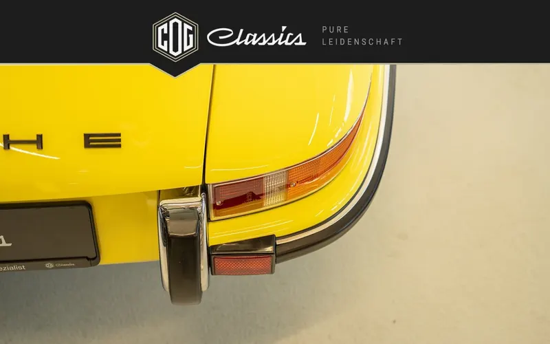 Porsche 911 T 2.4  Ölklappe 62