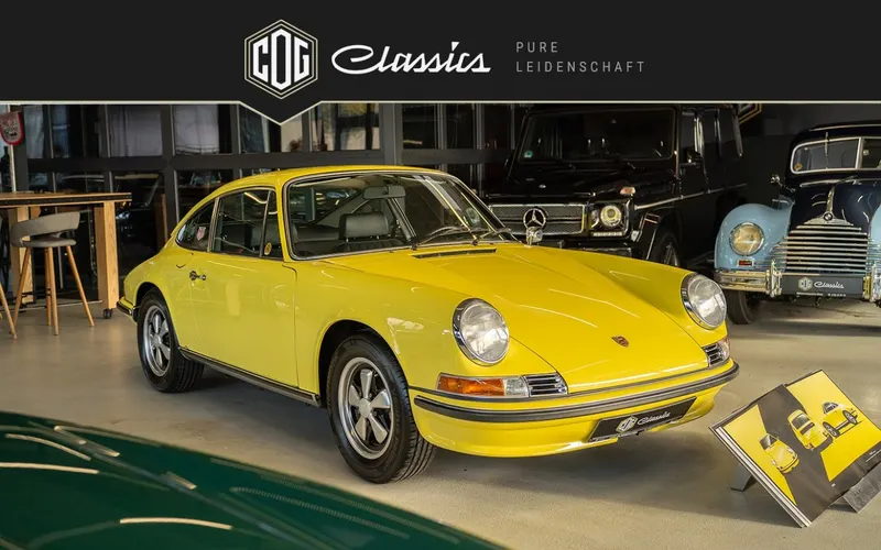 Porsche 911 T 2.4  Ölklappe 38