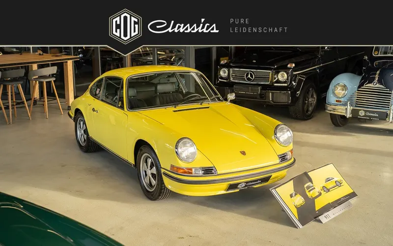 Porsche 911 T 2.4  Ölklappe 37