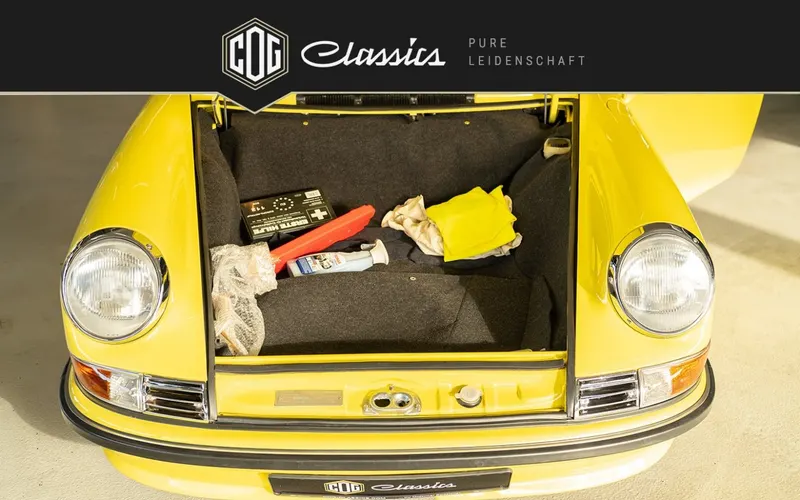 Porsche 911 T 2.4  Ölklappe 96
