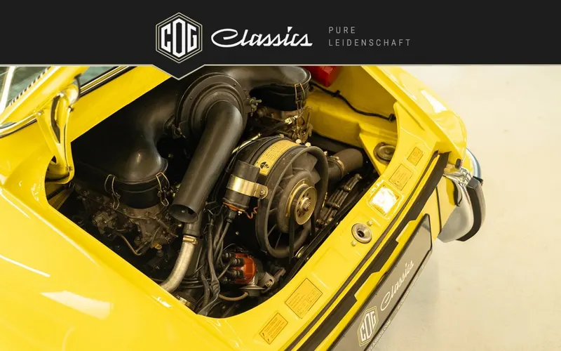 Porsche 911 T 2.4  Ölklappe 104
