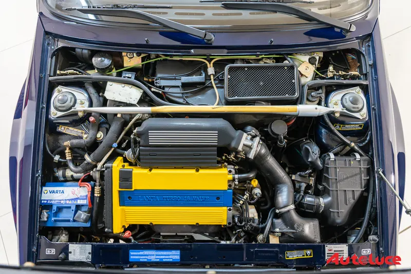Lancia DELTA HF INTEGRALE CLUB ITALIA 32