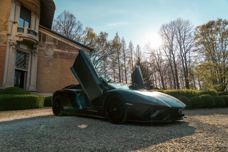 Lamborghini AVENTADOR S 46