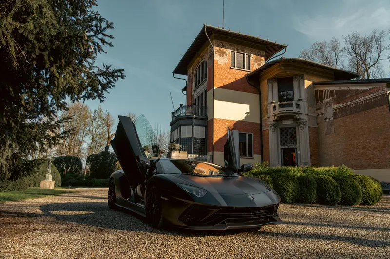 Lamborghini AVENTADOR S 43