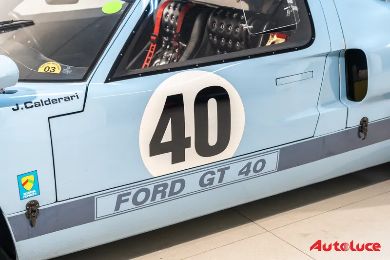 Ford GT40 42