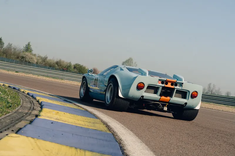 Ford GT40 74