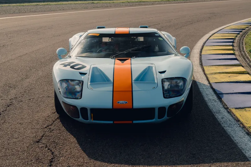 Ford GT40 73