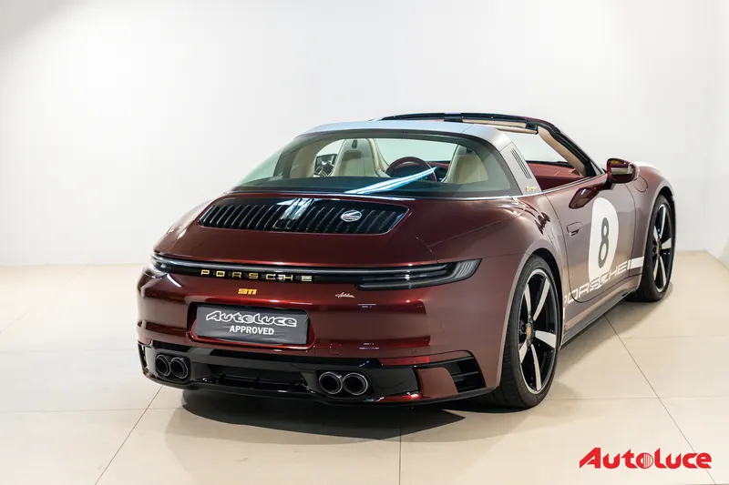 Porsche 911 4S TARGA HERITAGE DESIGN EDITION 49