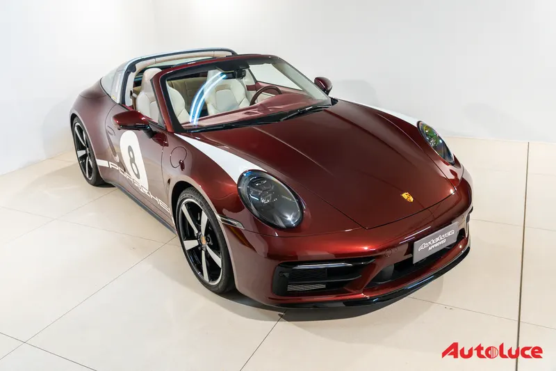 Porsche 911 4S TARGA HERITAGE DESIGN EDITION 48