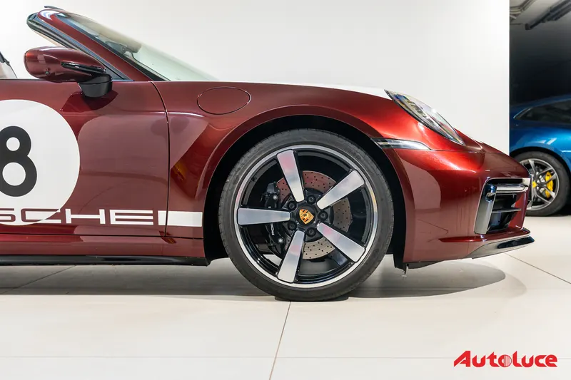 Porsche 911 4S TARGA HERITAGE DESIGN EDITION 15