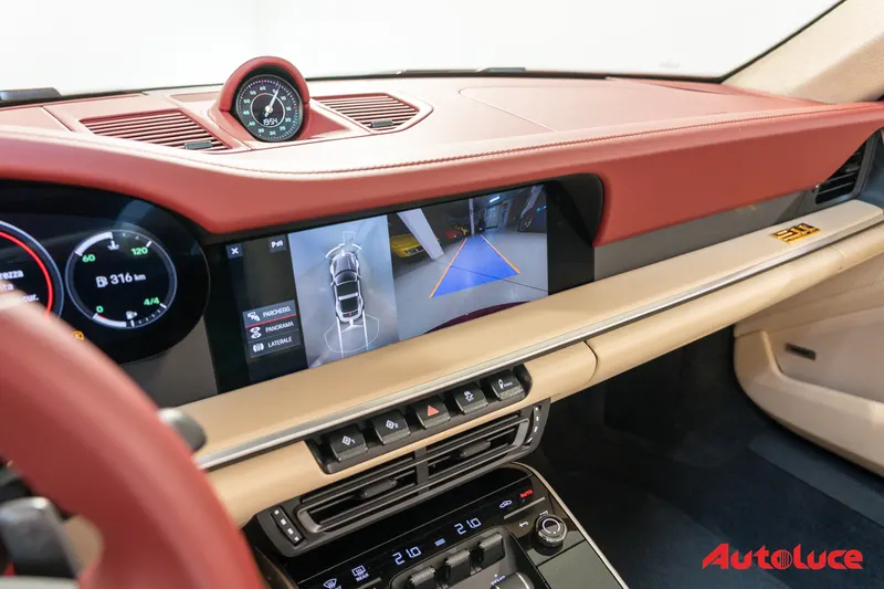 Porsche 911 4S TARGA HERITAGE DESIGN EDITION 25