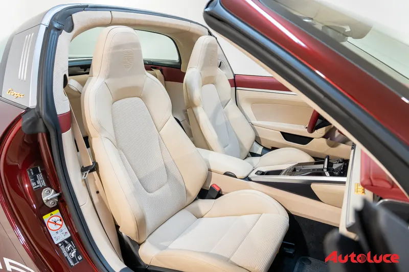 Porsche 911 4S TARGA HERITAGE DESIGN EDITION 20