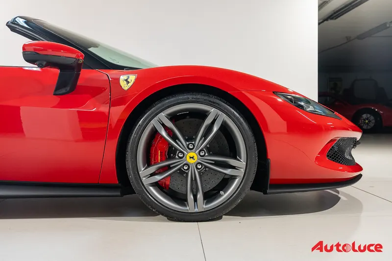 Ferrari 296 GTS 12