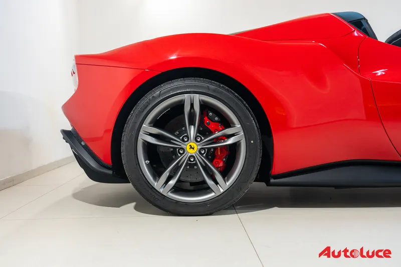 Ferrari 296 GTS 10