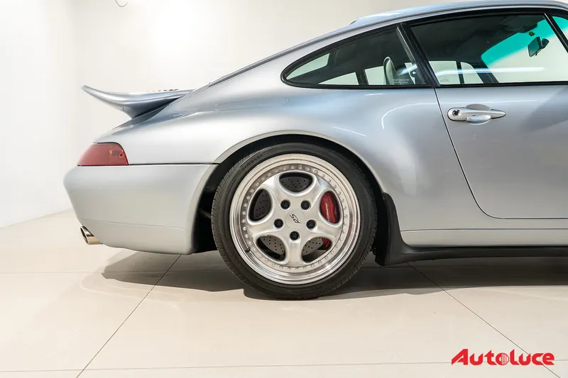 Porsche 993 CARRERA RS 10