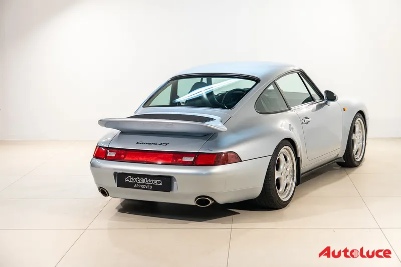 Porsche 993 CARRERA RS 46