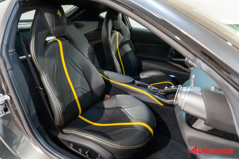 Ferrari 812 SUPERFAST 17