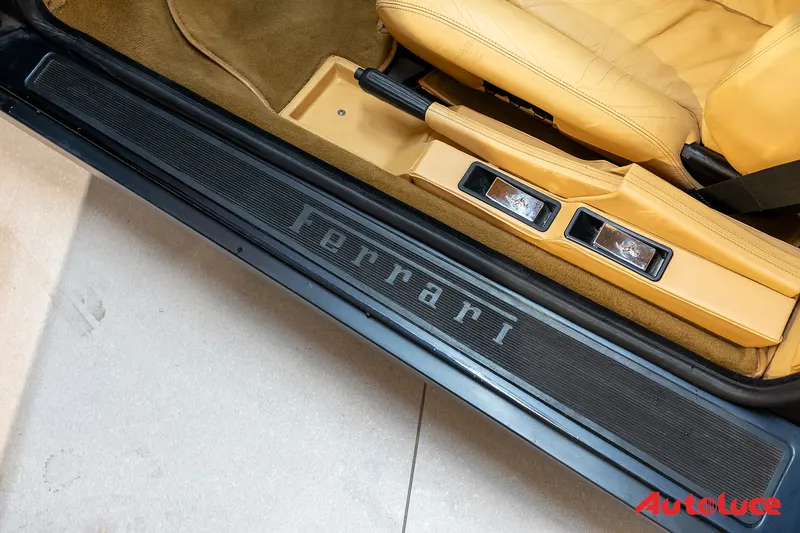 Ferrari TESTAROSSA MONODADO 27