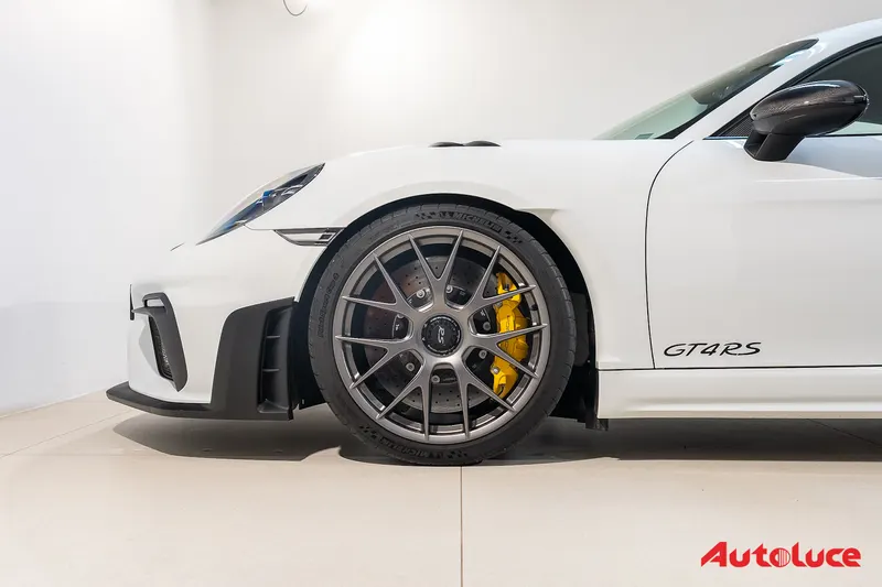 Porsche 718 CAYMAN GT4 RS WEISSACH 7