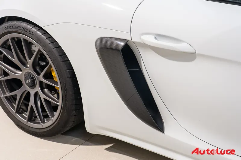 Porsche 718 CAYMAN GT4 RS WEISSACH 47