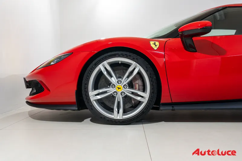 Ferrari 296 GTB 7