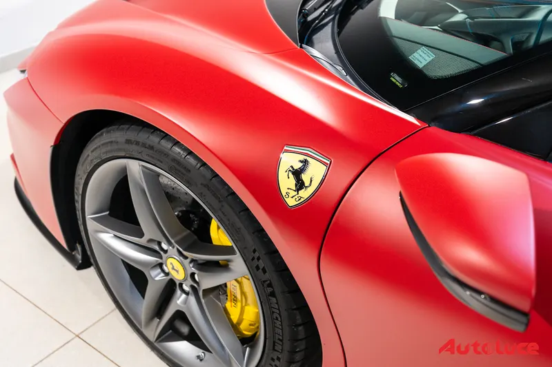 Ferrari SF90 STRADALE 8